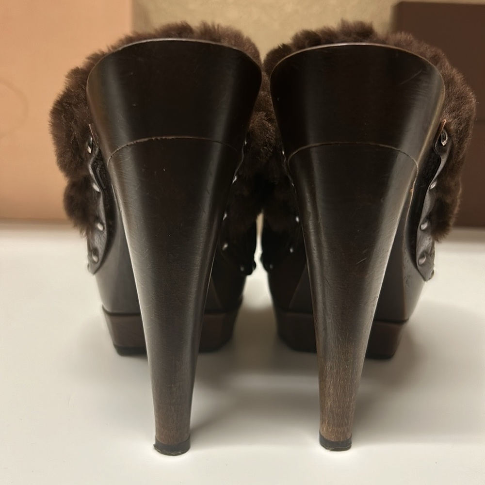 Christian Dior clogs size 6. Excellent condition. - Picture 3 of 5